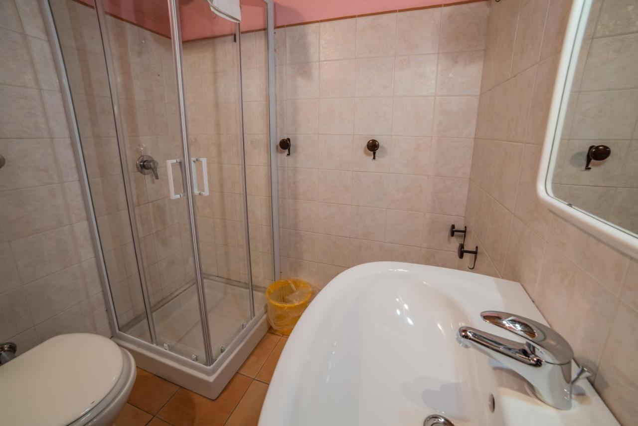 Dimora Fresilia Casa Vacanze Opi Dış mekan fotoğraf